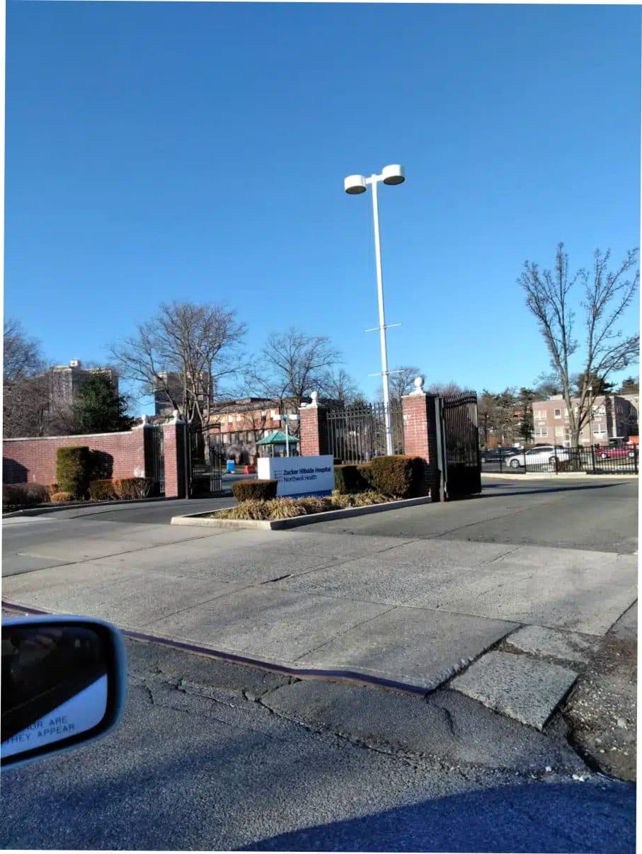 Long Island Jewish Medical Center gallery thumbnail 3