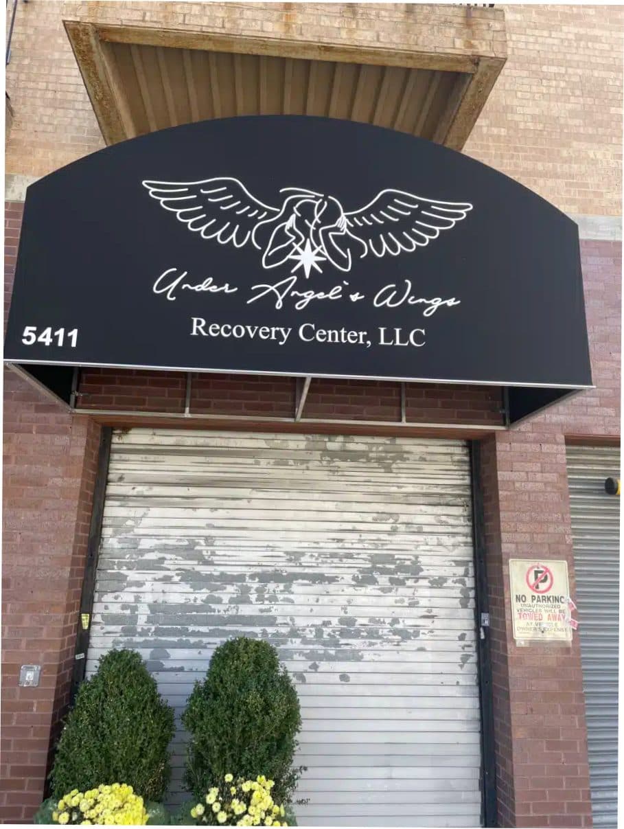 Under Angels Wings Recovery Center gallery thumbnail 2