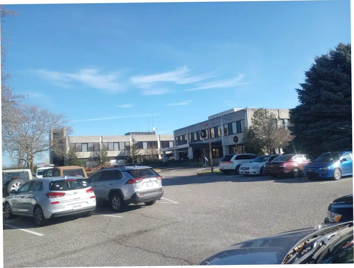 Stony Brook Eastern Long Island Hosp gallery thumbnail 6