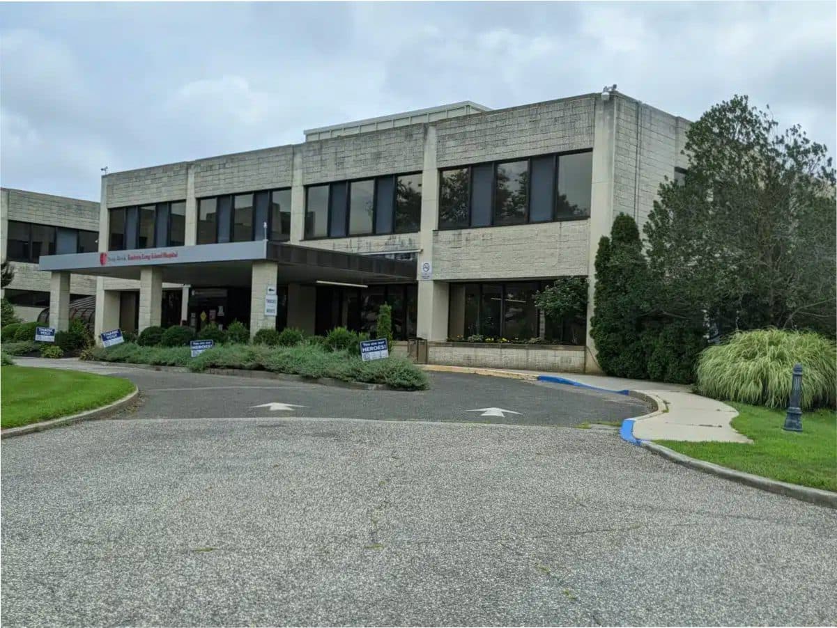 Stony Brook Eastern Long Island Hosp gallery thumbnail 2